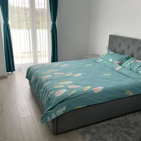 Rebreanu Lux Διαμέρισμα